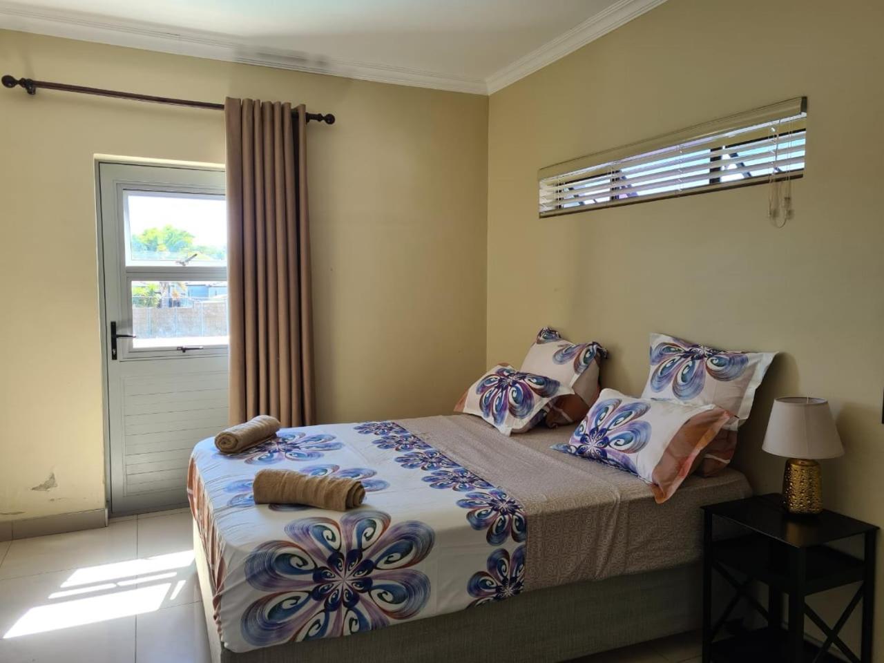 Pemba'S Residence Cape Town Exterior photo